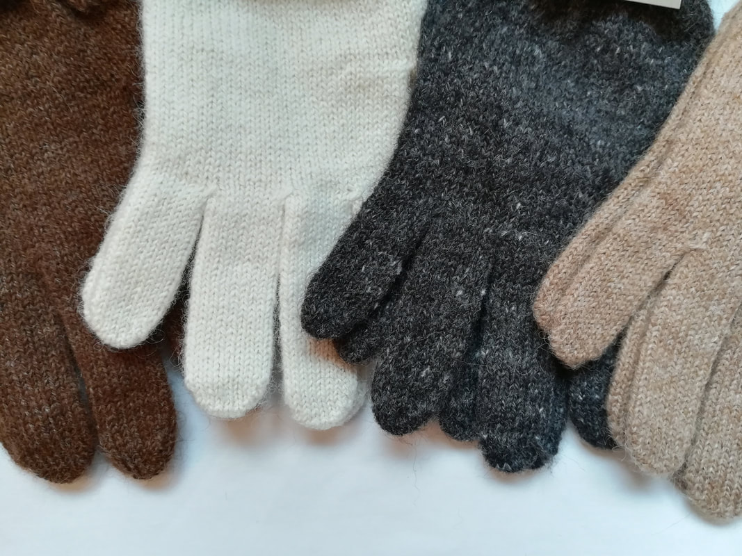 one size 43 designs *6 alpaca gloves  very soft and warm 